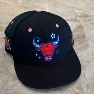 Chicago Bulls black Cap with Red Bulls Design